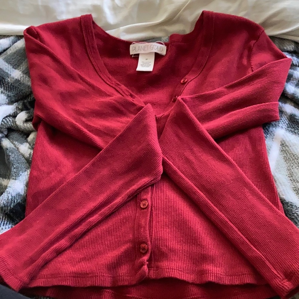 Here I’m selling this red long sleeve shirt. - Picture 2 of 2